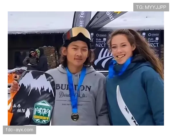 苏翊鸣比赛一结束，豪宅豪车瞬间成热搜，普通人连想象都累哭了