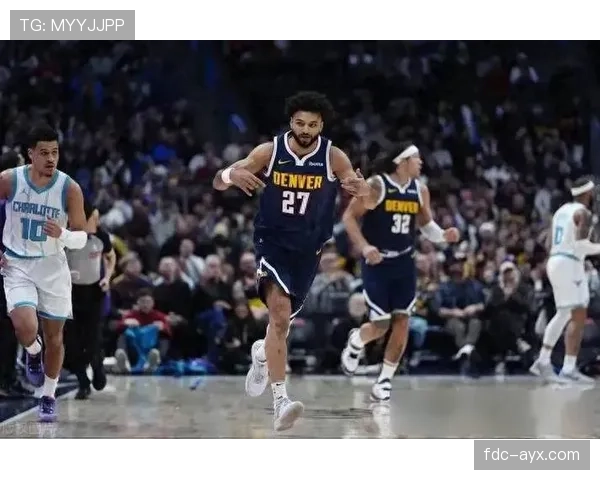 布里奇斯无球跑动牵制约基奇式内线更胜上季三分威胁